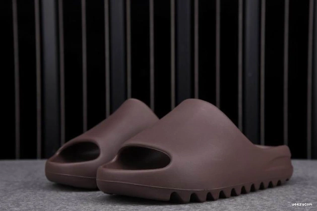 G55495 Adidas Yeezy Soot Slide 1029